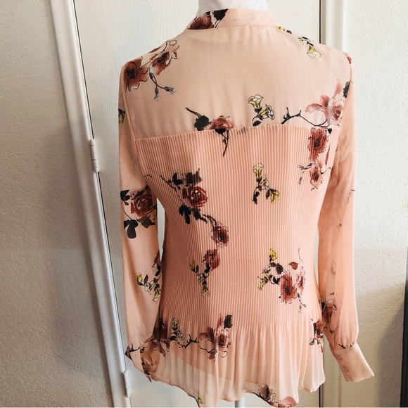 EUC Pleione floral blouse - Picture 3 of 6